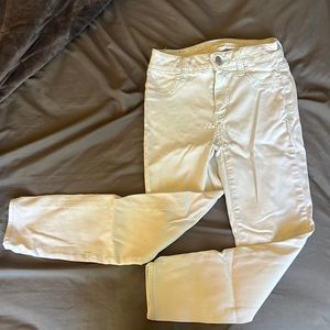 Light blue American Eagle women’s capri pants/jeans/leggings/jeggings